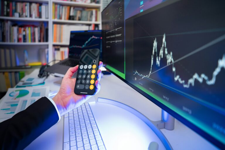 موقع للمستشارين الماليين – اعرض خدماتك وطرق التواصل